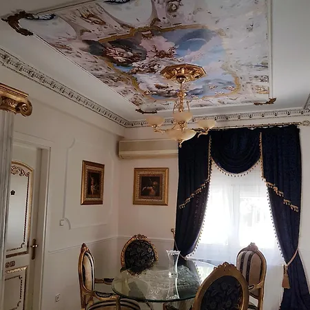 Royal House Apartman Néa Mudaniá