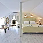 Royal House Lejlighed