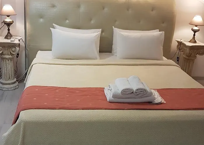 Royal House * Νέα Μουδανιά