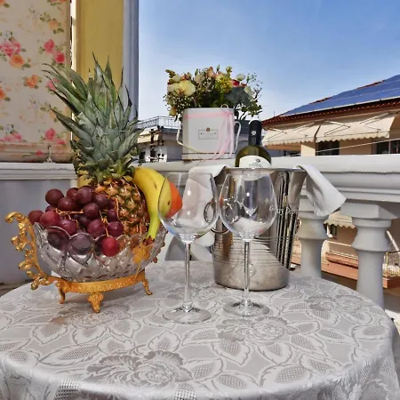 Royal House Nea Moudania