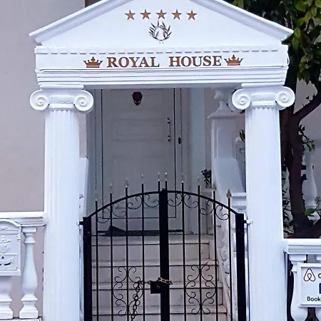 Royal House Apartment