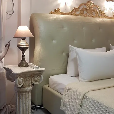 Royal House Apartment *