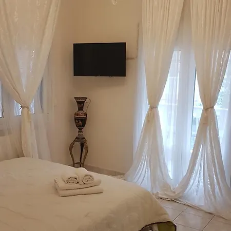 Royal House Apartment Nea Moudania