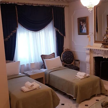 Royal House * Nea Moudania